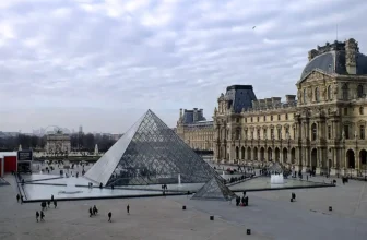 Louvre Pyramid