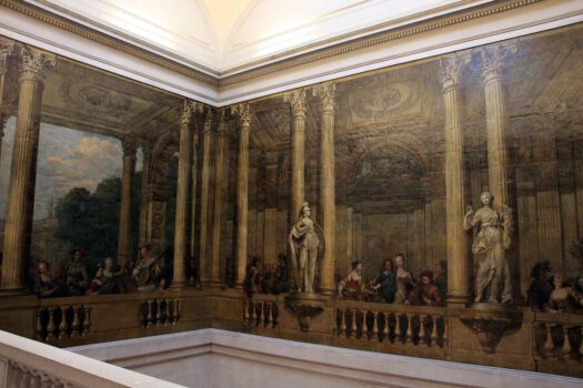 What is inside Musee Carnavalet