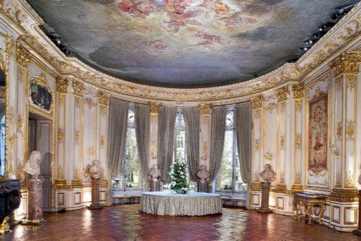 What is inside the Jacquemart Andre Museum