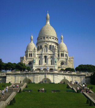 Why Basilica of the Sacred Heart so famous