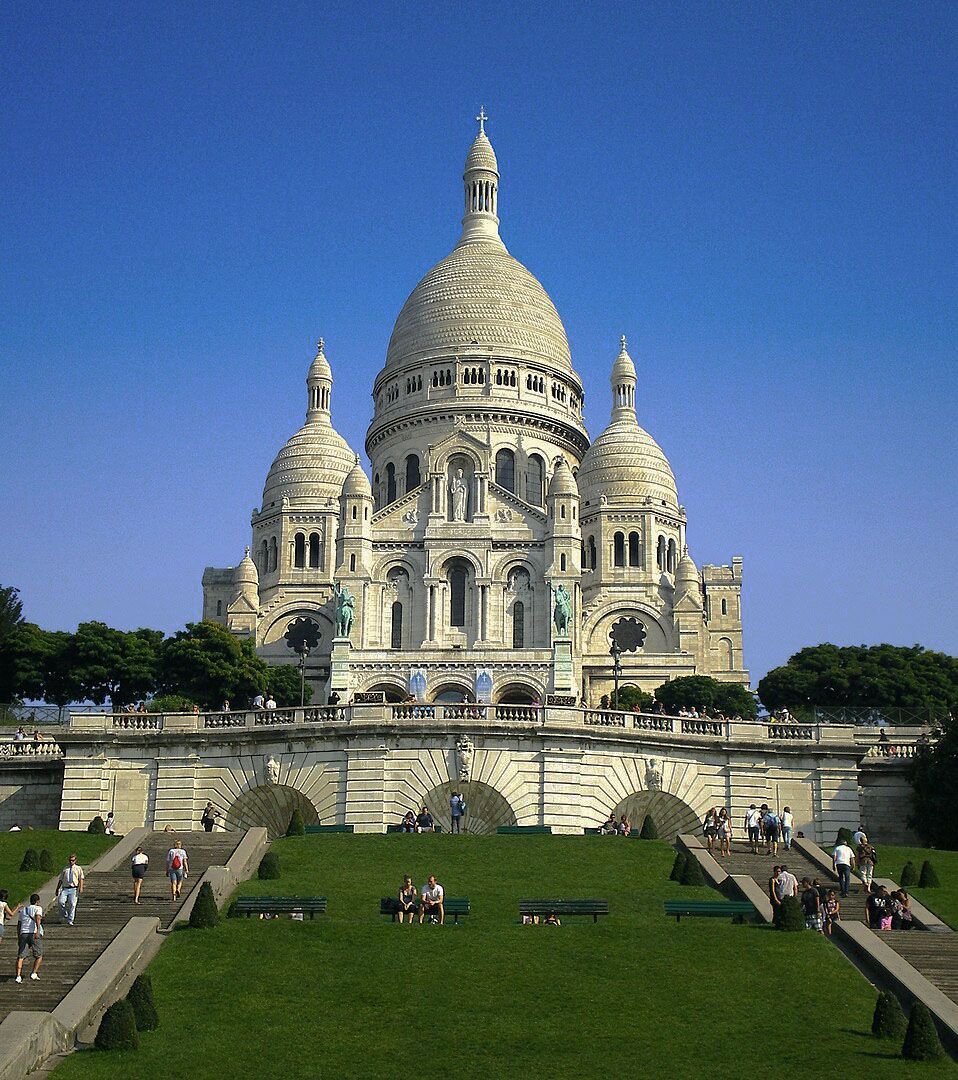 Why is Basilica of the Sacred Heart Paris so famous Why is Basilica of the Sacred Heart Paris so famous