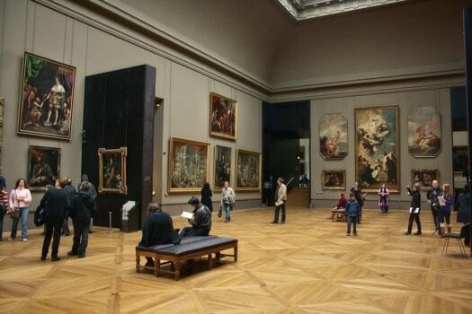 How does the Louvre acquire new artworks