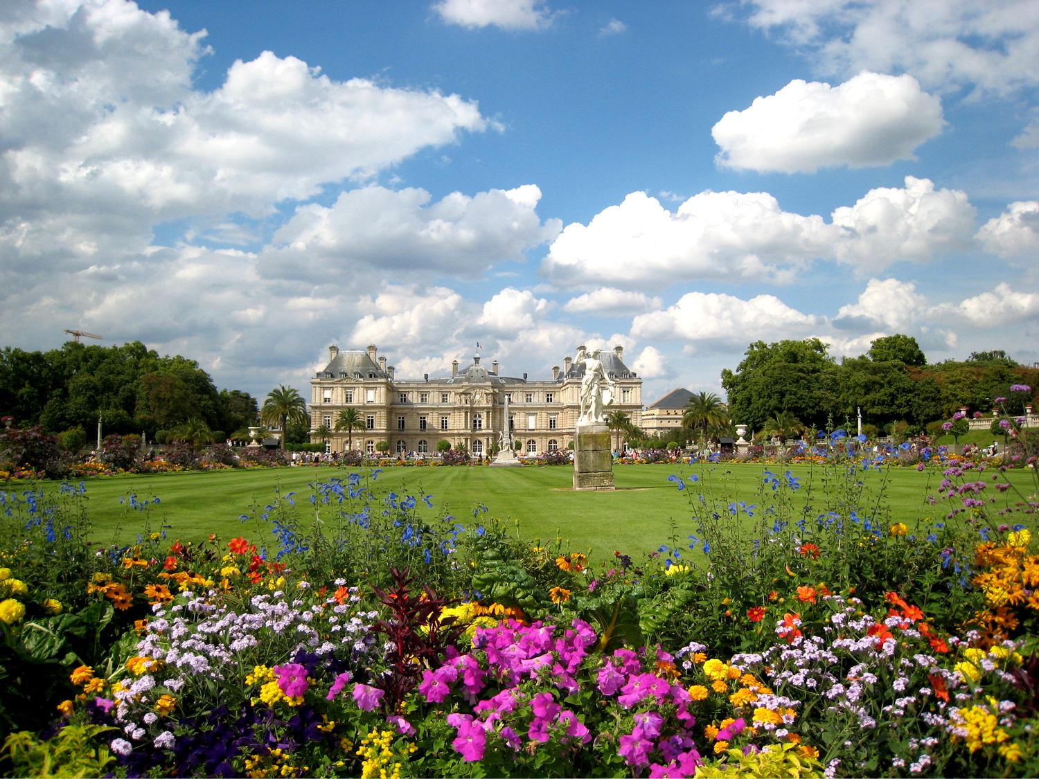 Is the Luxembourg Garden in Paris Worth Visiting Is the Luxembourg Garden in Paris Worth Visiting