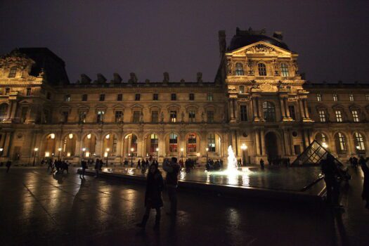 The Best Way to Explore the Louvre at Night
