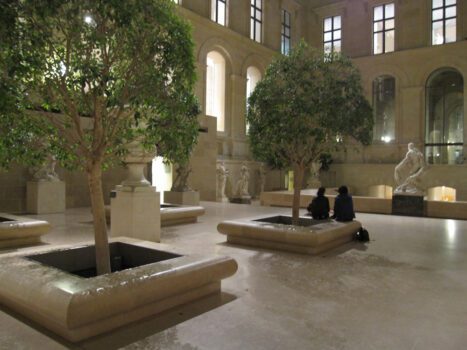 What is in the Richelieu Wing at the Louvre