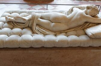 Where is the Sleeping Hermaphrodite in the Louvre Located