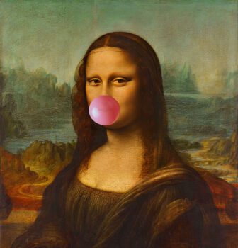 Monalisa blowing bubblegum