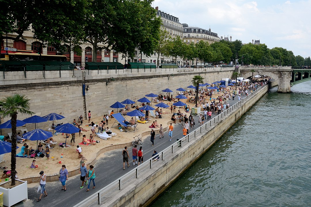 Paris Plages: Artificial Sea Side Inside City Paris Plages: Artificial Sea Side Inside City
