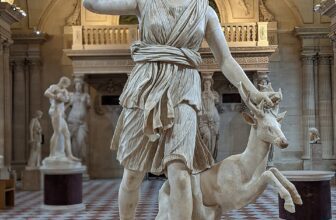 Diana of Versailles louvre