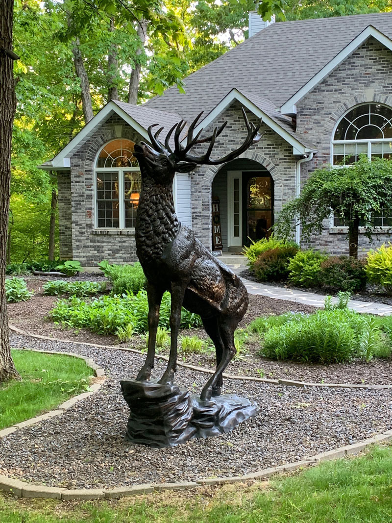 Elk Sculpture: The Spirit of the Wild Elk Sculpture: The Spirit of the Wild