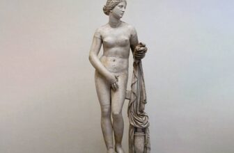 Aphrodite knidos sculpture