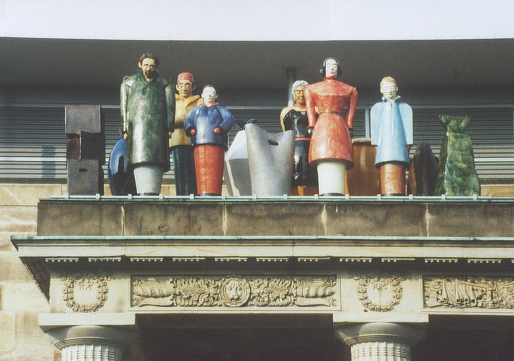 Thomas Schutte: Sculpting Power, and Humanity Thomas Schutte: Sculpting Power, and Humanity