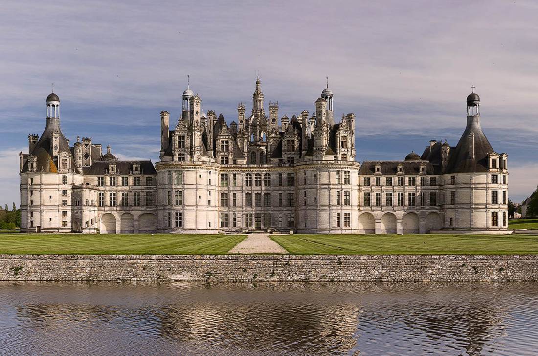 Top European Castles with Original Renaissance Paintings Top European Castles with Original Renaissance Paintings