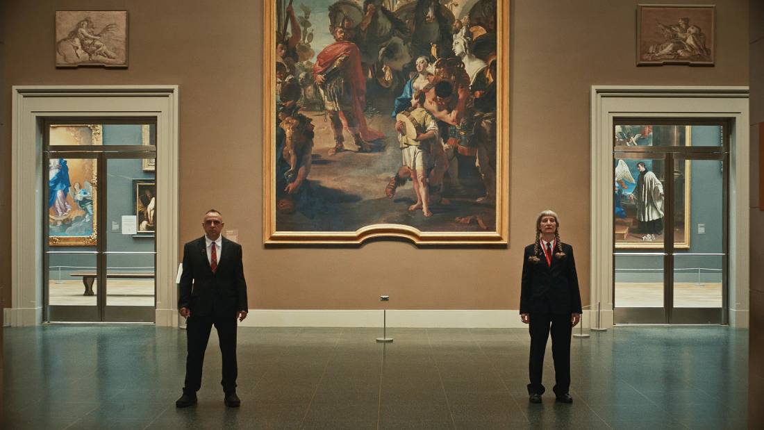 Guardians of the Canvas: How to Protect Antique Oil Paintings Like a Pro Guardians of the Canvas: How to Protect Antique Oil Paintings Like a Pro