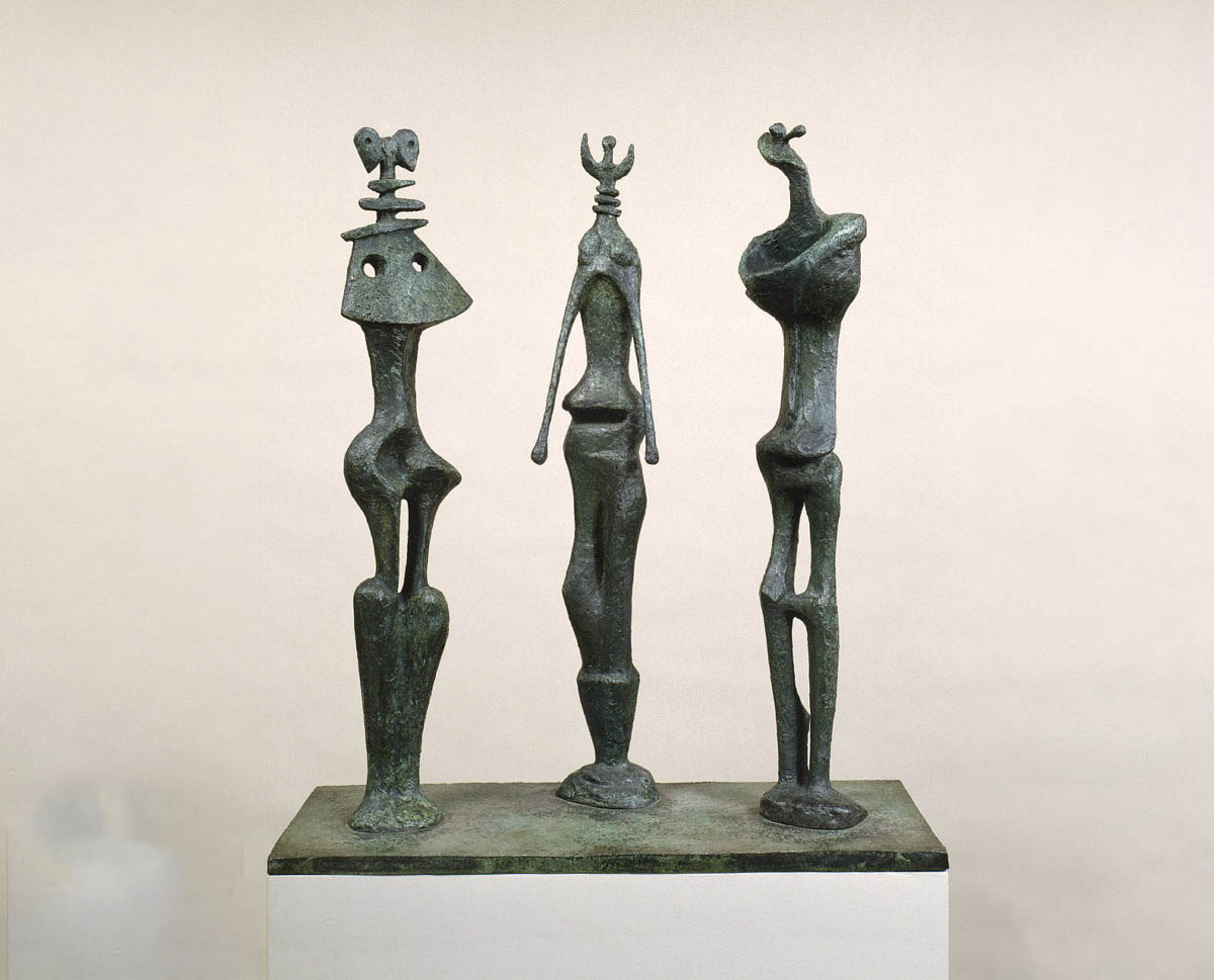 From Stone to Soul: The Enduring Appeal of Henry Moore’s Masterpieces From Stone to Soul: The Enduring Appeal of Henry Moore’s Masterpieces