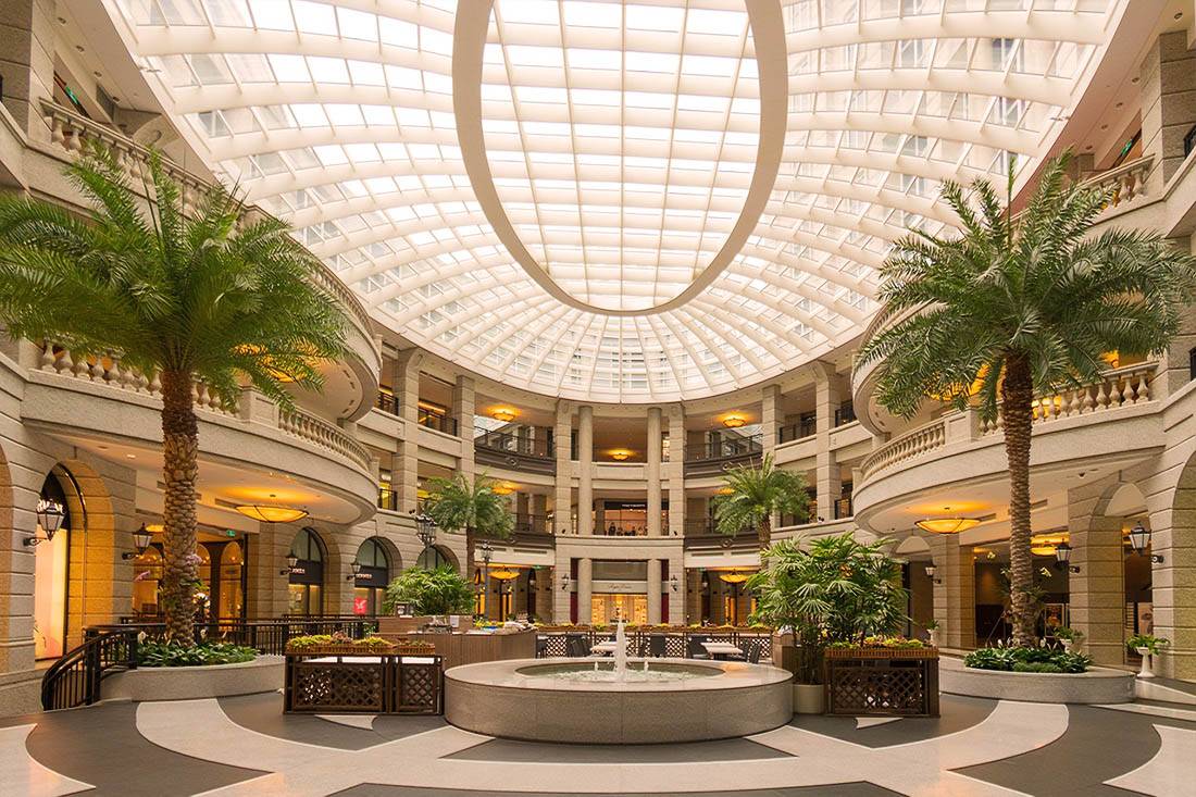 Luxury Shopping Malls: The World’s Hottest Shopping Destinations Luxury Shopping Malls: The World’s Hottest Shopping Destinations