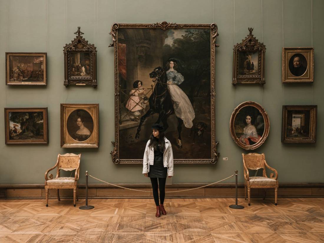 Luxury Meets Legacy: Designing Viewing Rooms Worthy of Old Masters Luxury Meets Legacy: Designing Viewing Rooms Worthy of Old Masters