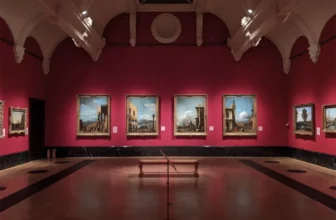 The Secret Galleries of Kings and Queens